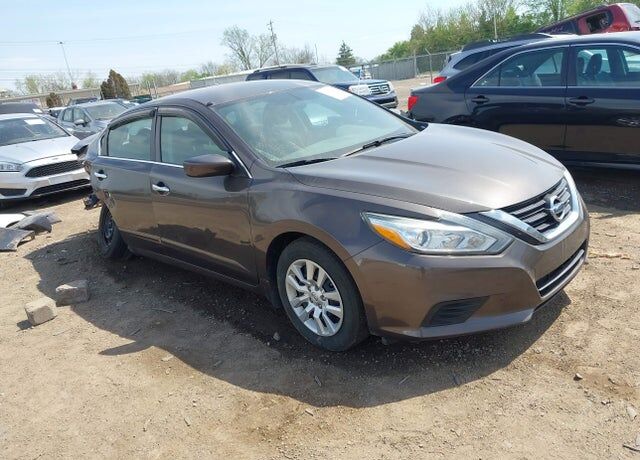 2017 NISSAN Altima
