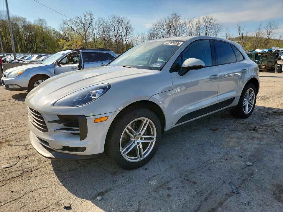 2019 PORSCHE Macan