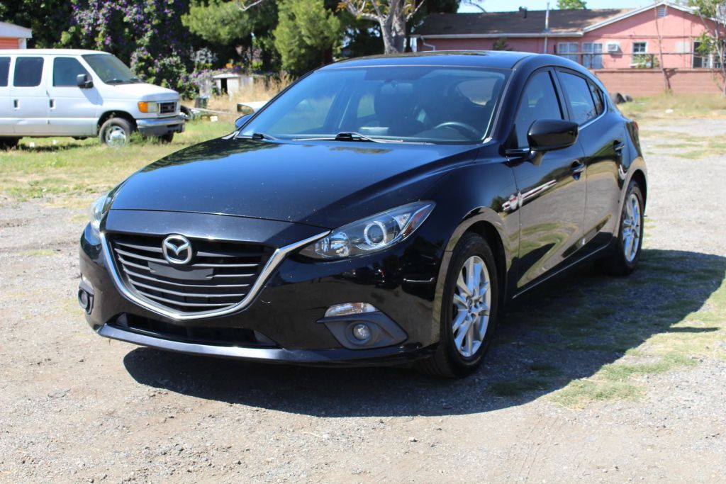 2015 MAZDA Mazda3