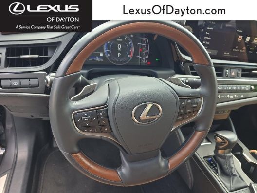 2024 LEXUS ES
