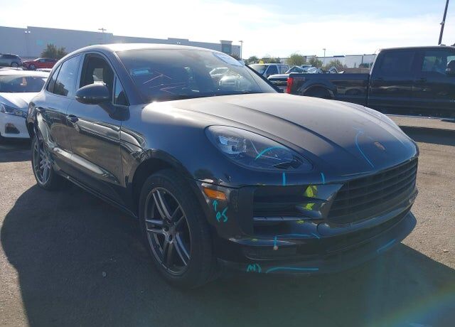 2020 PORSCHE Macan