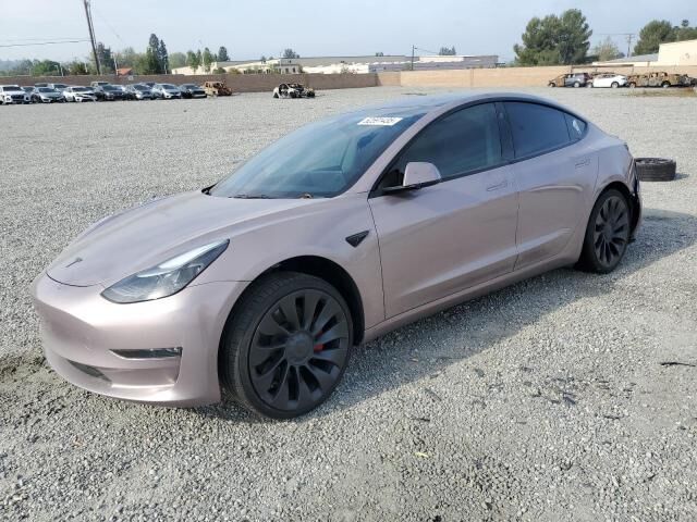 2022 TESLA Model 3