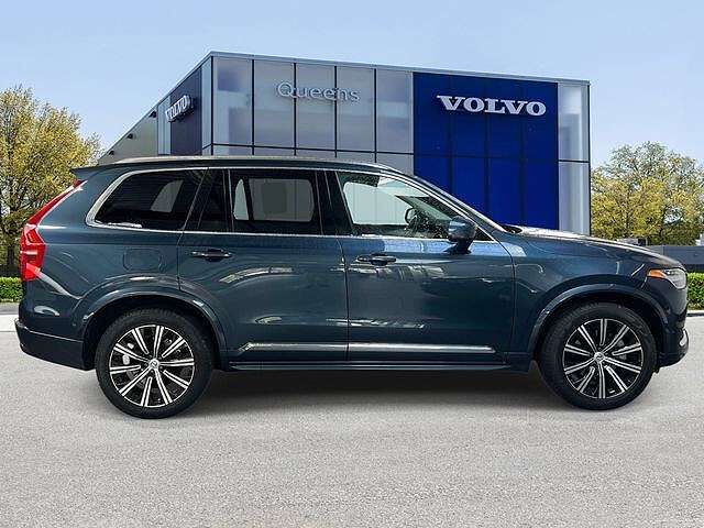 2023 VOLVO XC90
