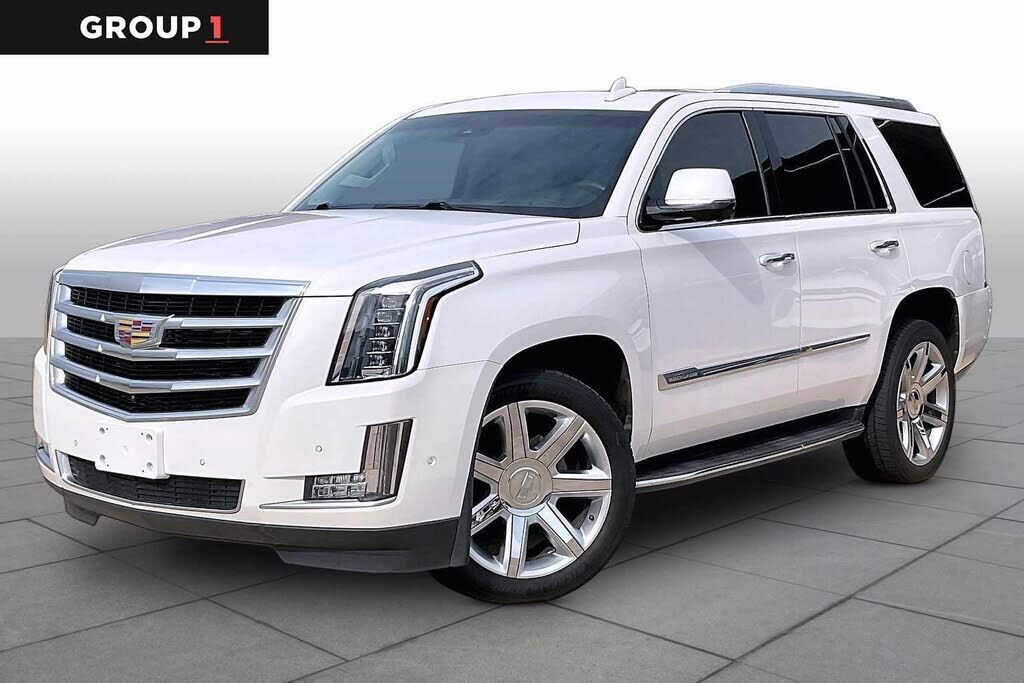 2017 CADILLAC Escalade