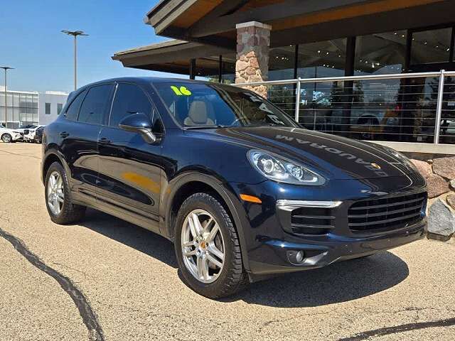 2016 PORSCHE Cayenne