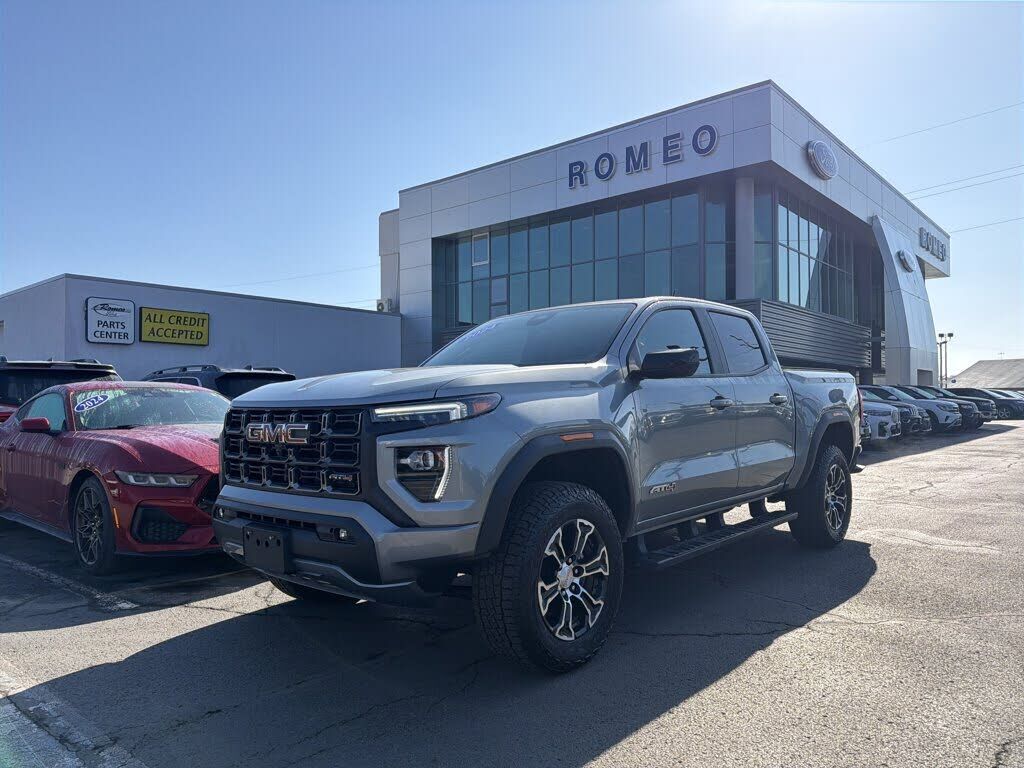 2024 GMC Canyon