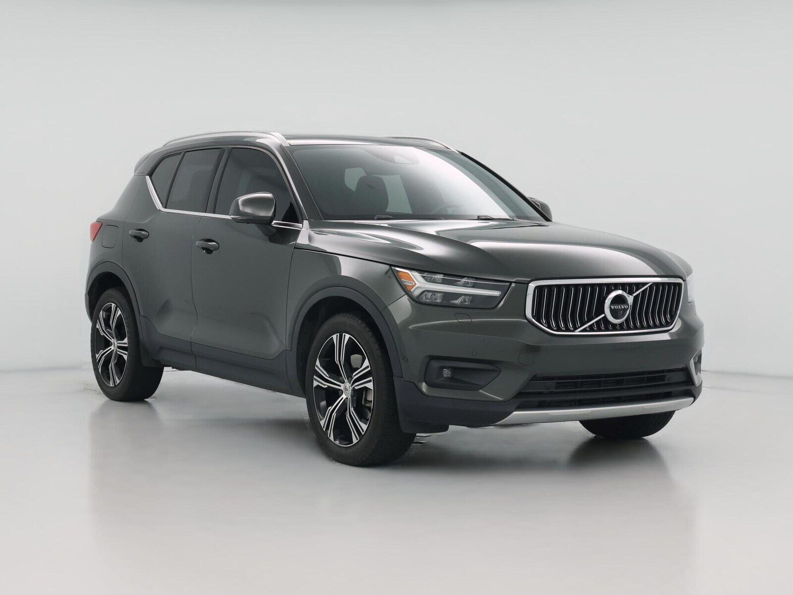 2019 VOLVO XC40