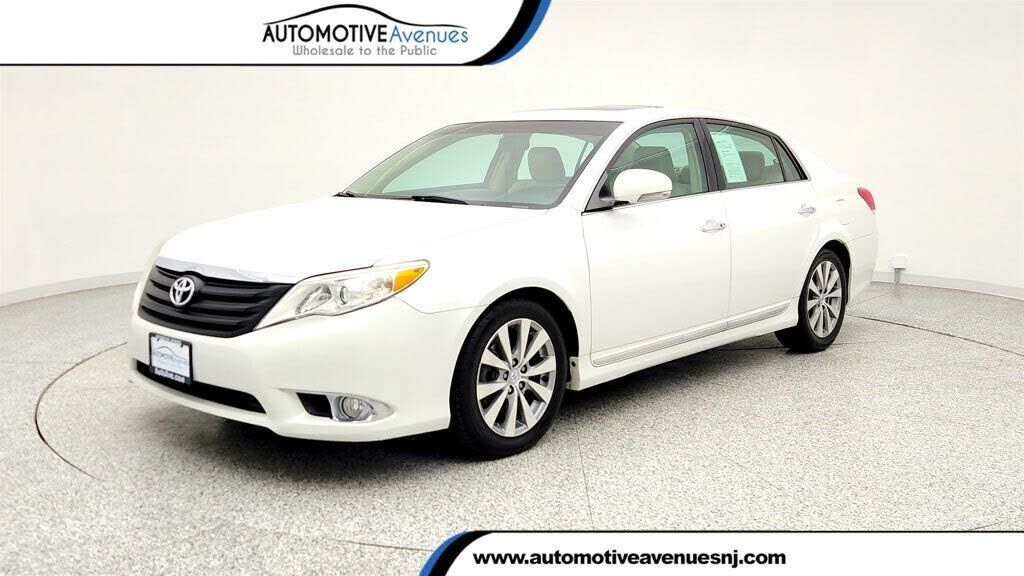 2012 TOYOTA Avalon