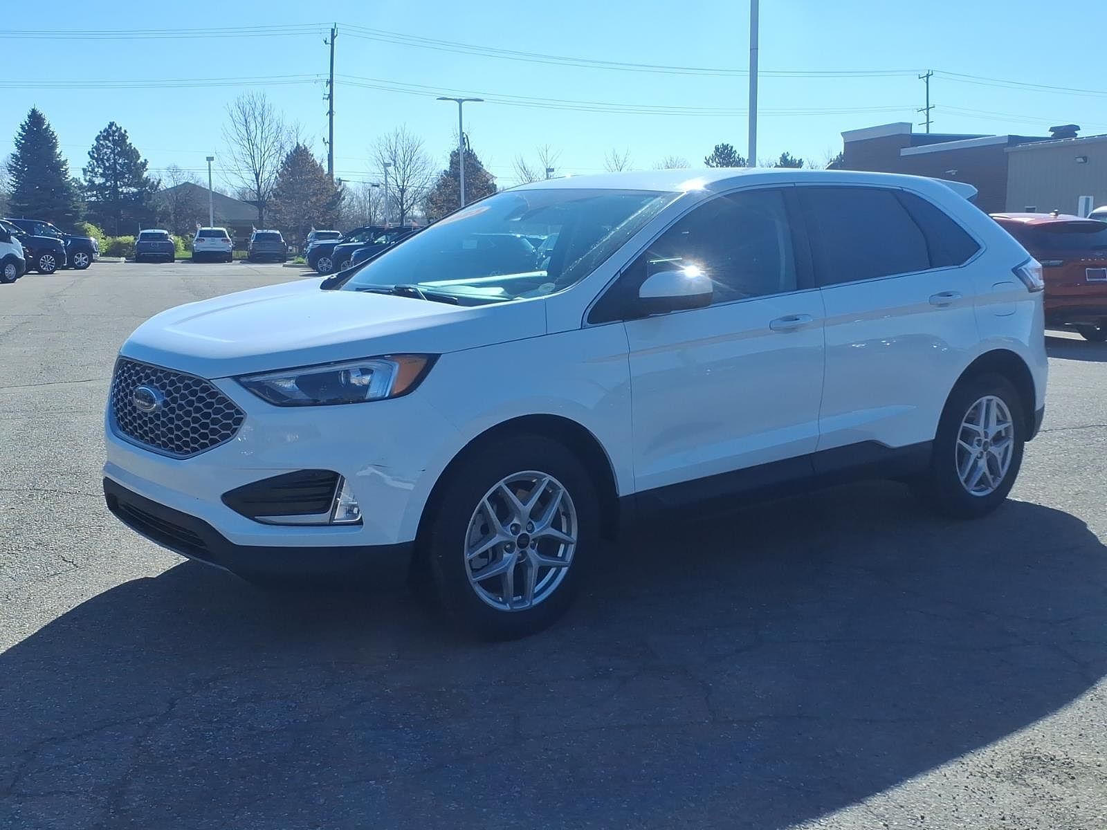 2023 FORD Edge
