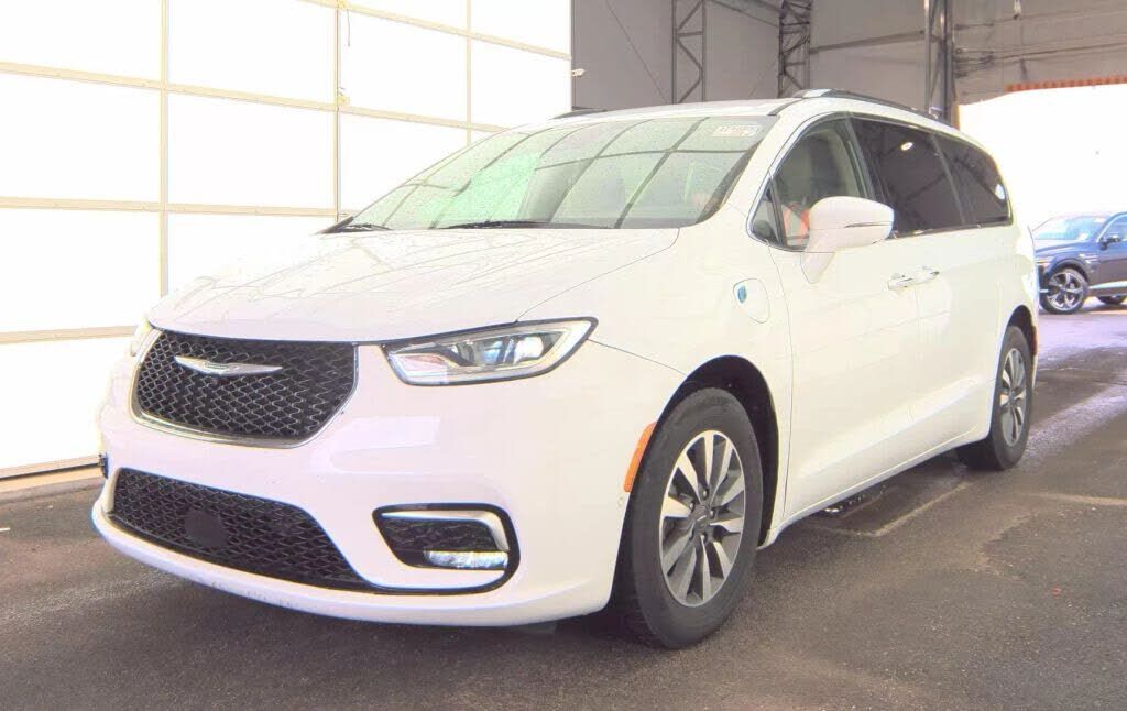 2021 CHRYSLER Pacifica