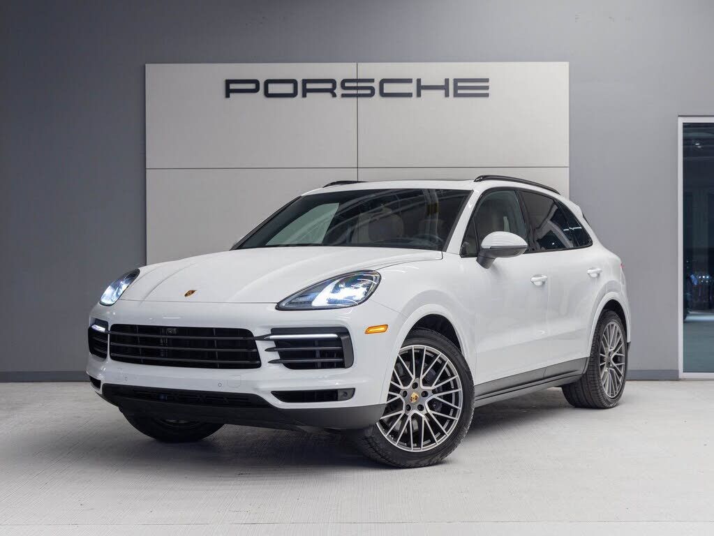 2023 PORSCHE Cayenne