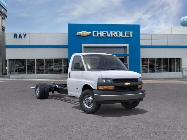 2026 CHEVROLET Express
