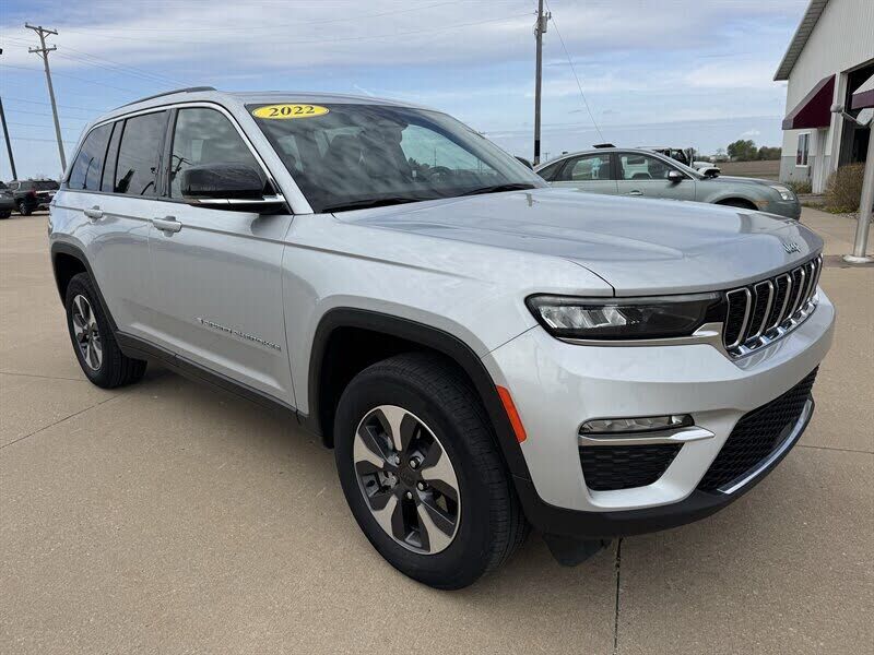 2022 JEEP Grand Cherokee
