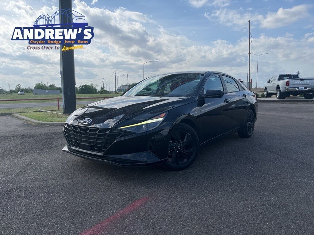 2021 HYUNDAI Elantra