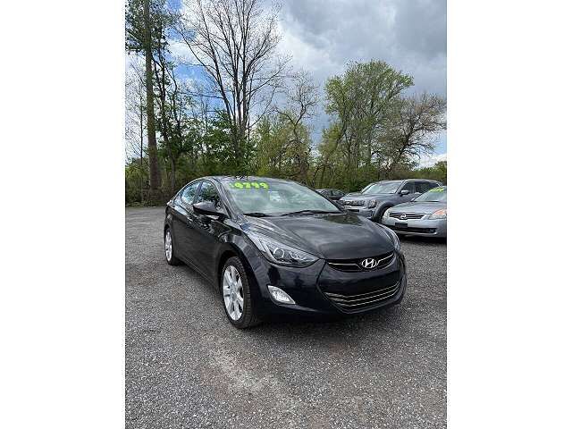 2011 HYUNDAI Elantra