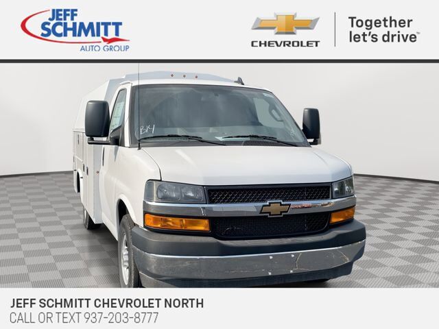 2025 CHEVROLET Express