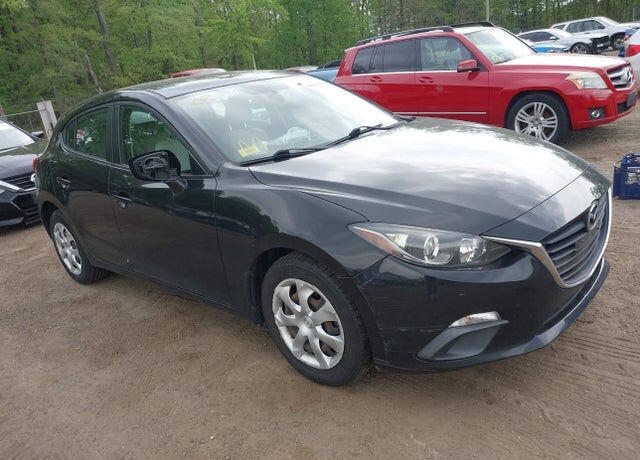 2015 MAZDA Mazda3