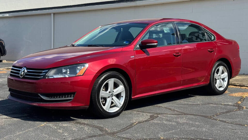 2015 VOLKSWAGEN Passat