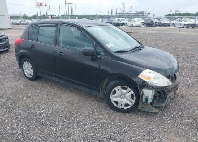 2011 NISSAN Versa