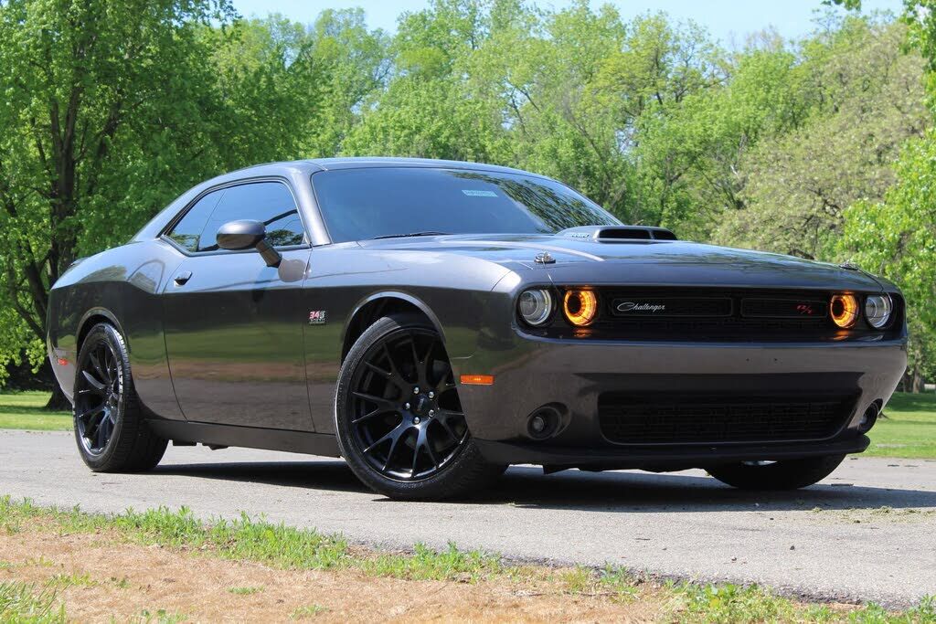 2016 DODGE Challenger