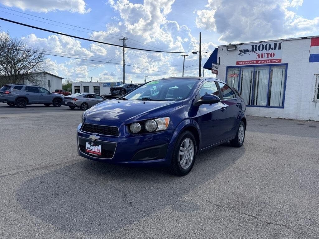 2013 CHEVROLET Sonic
