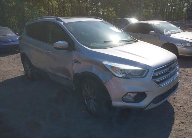 2017 FORD Escape