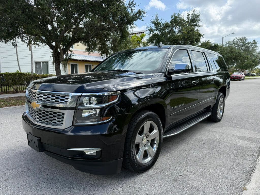 2020 CHEVROLET Suburban