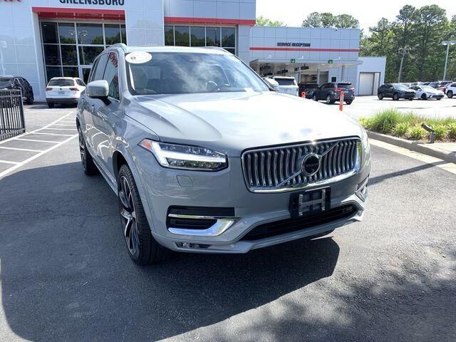 2024 VOLVO XC90