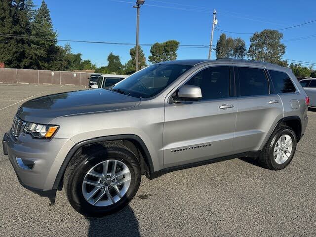 2017 JEEP Grand Cherokee
