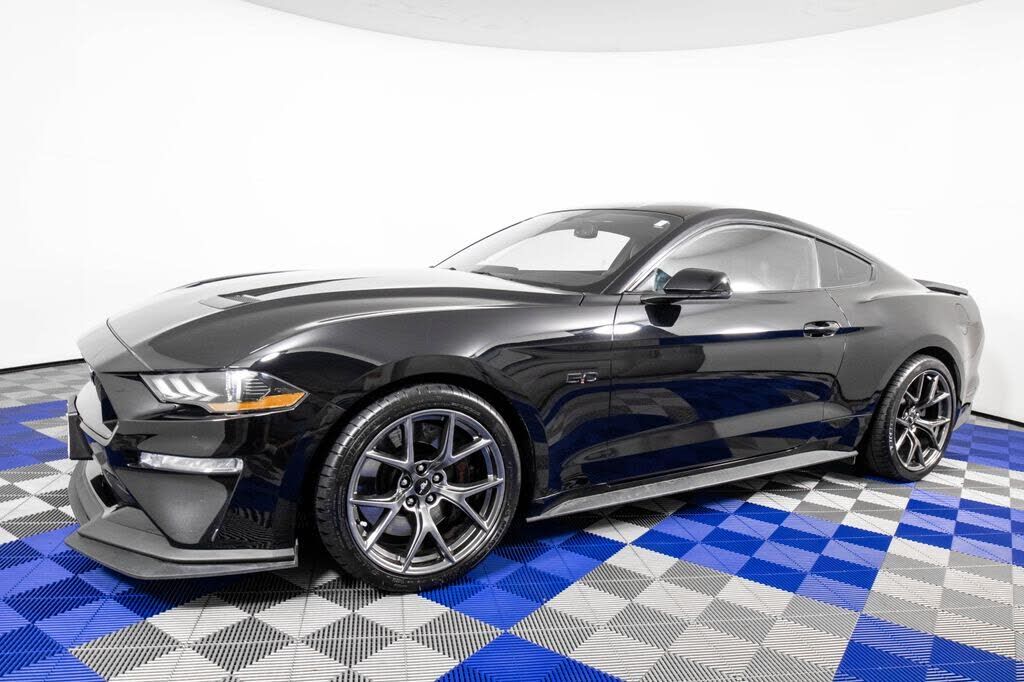 2019 FORD Mustang