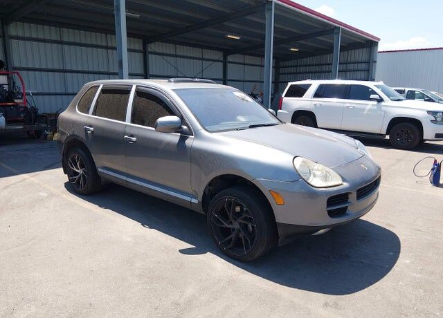 2004 PORSCHE Cayenne