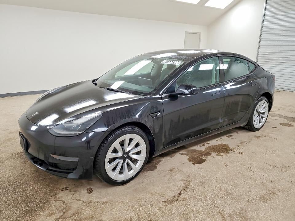 2022 TESLA Model 3