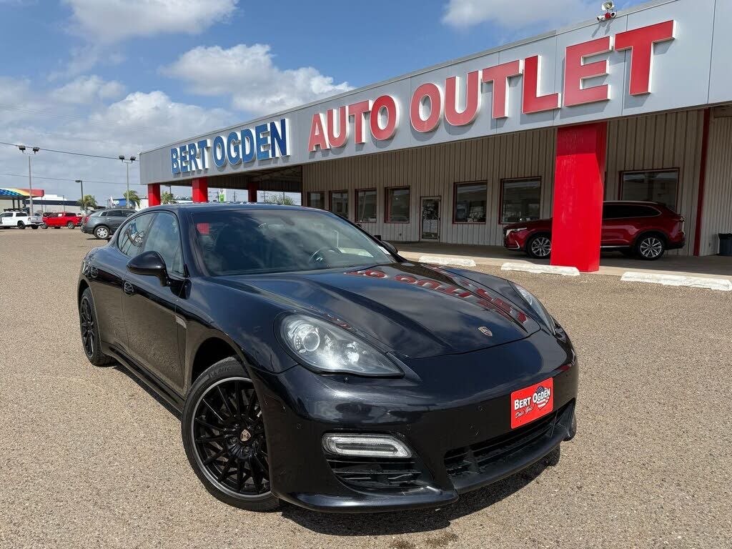 2013 PORSCHE Panamera