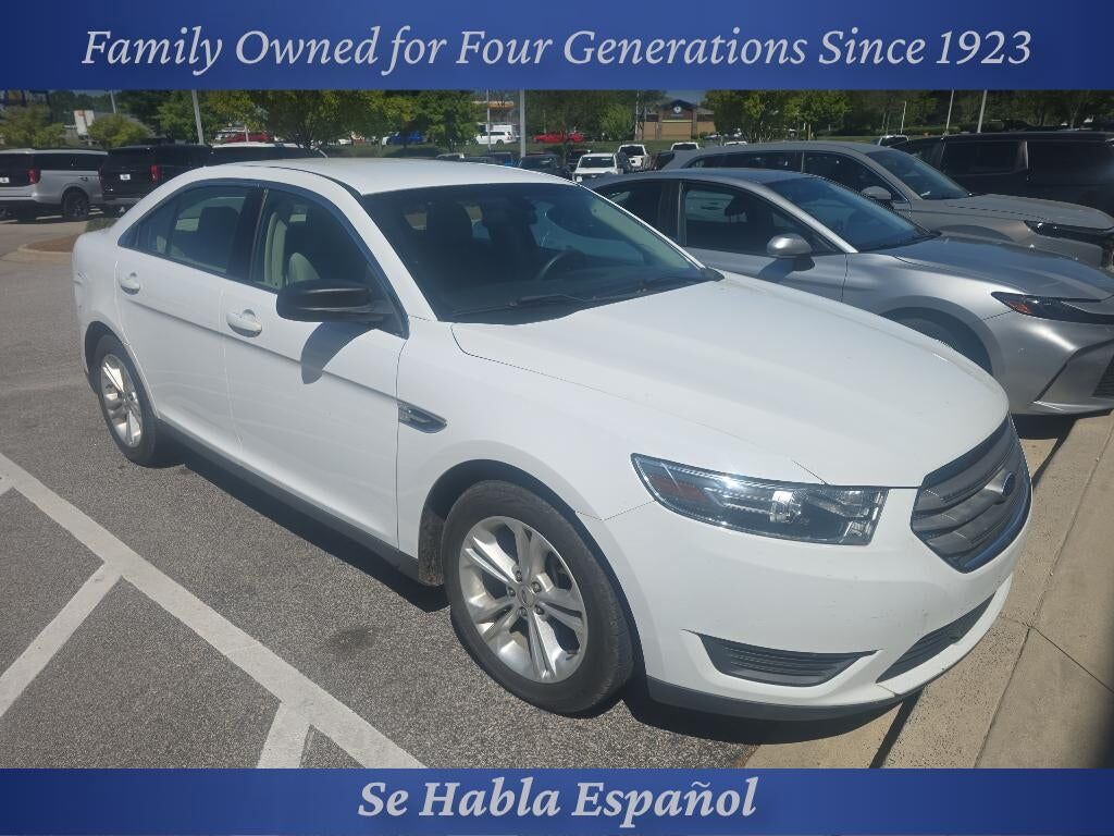 2015 FORD Taurus