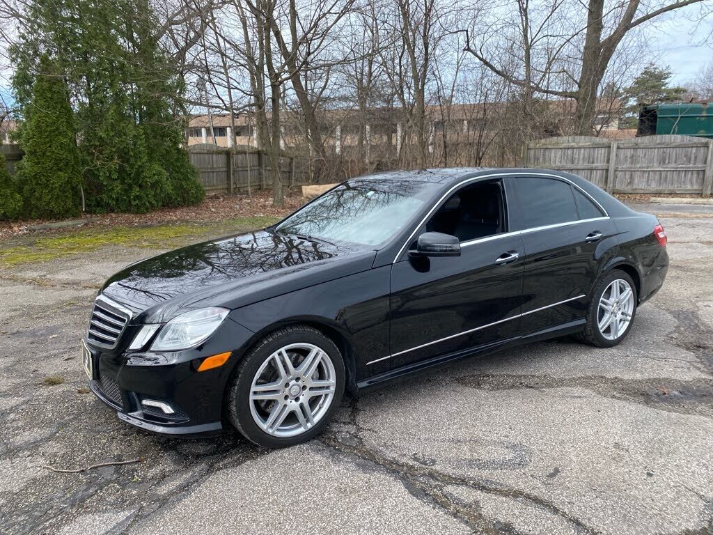 2010 MERCEDES-BENZ E-Class
