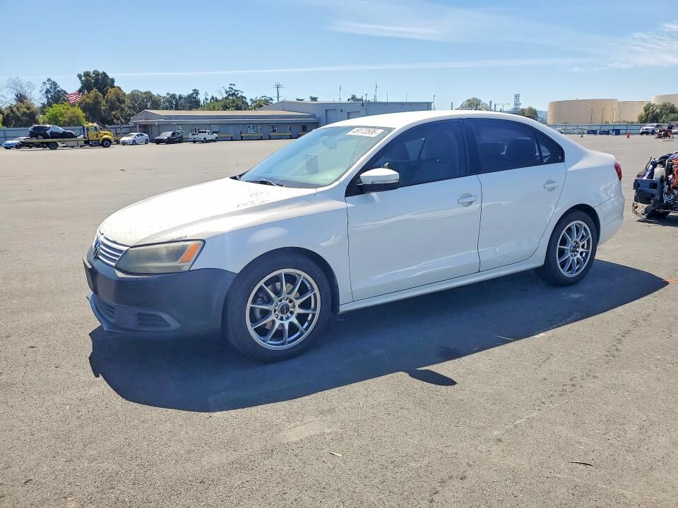 2012 VOLKSWAGEN Jetta