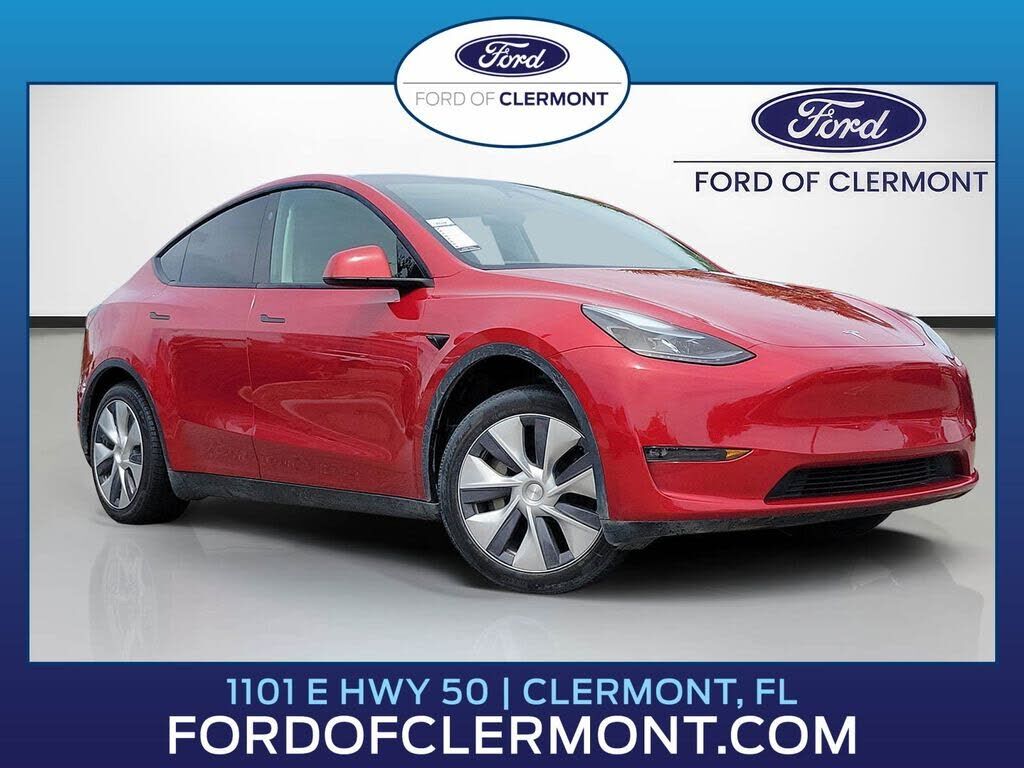 2024 TESLA Model Y