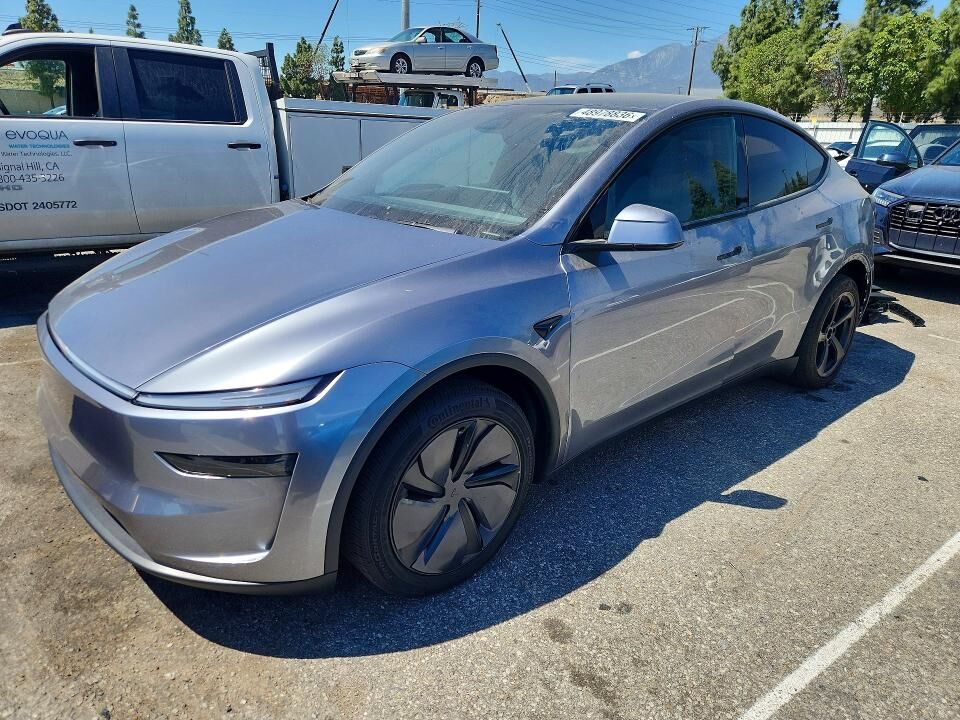 2026 TESLA Model Y