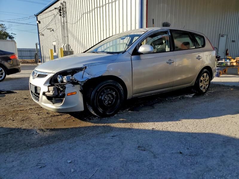 2012 HYUNDAI Elantra