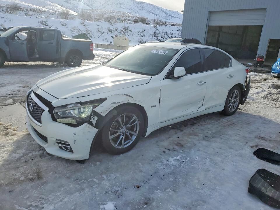 2017 INFINITI Q50