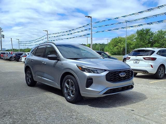 2024 FORD Escape