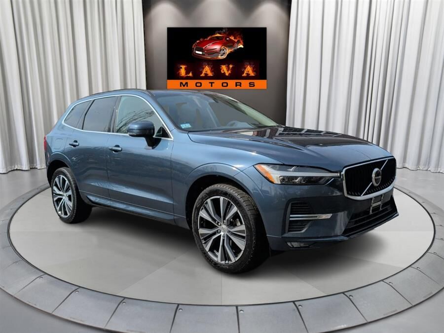 2022 VOLVO XC60