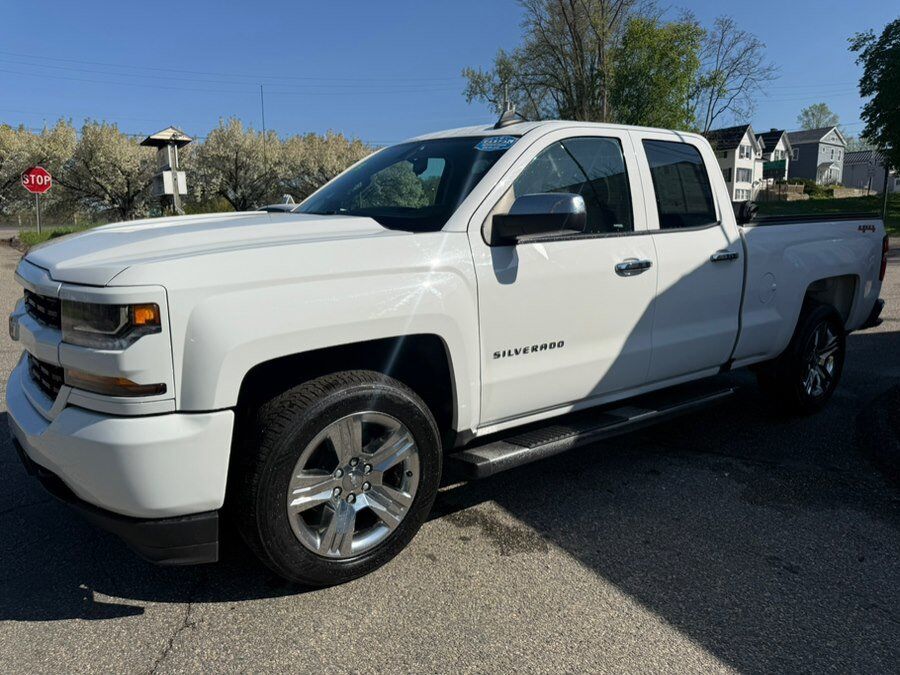 2018 CHEVROLET Silverado