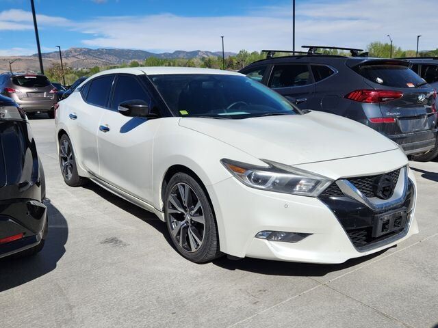 2017 NISSAN Maxima