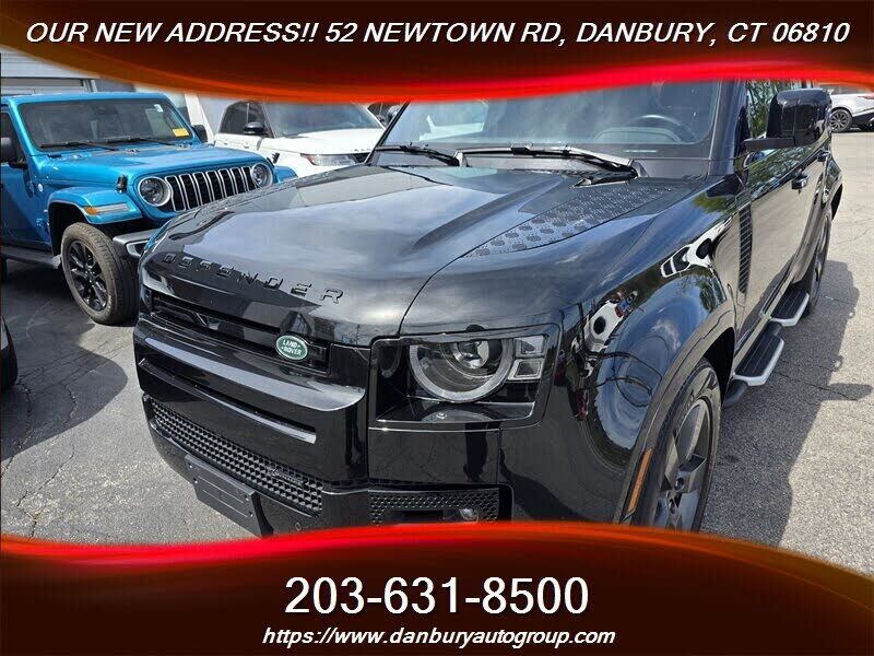 2023 LAND ROVER Defender