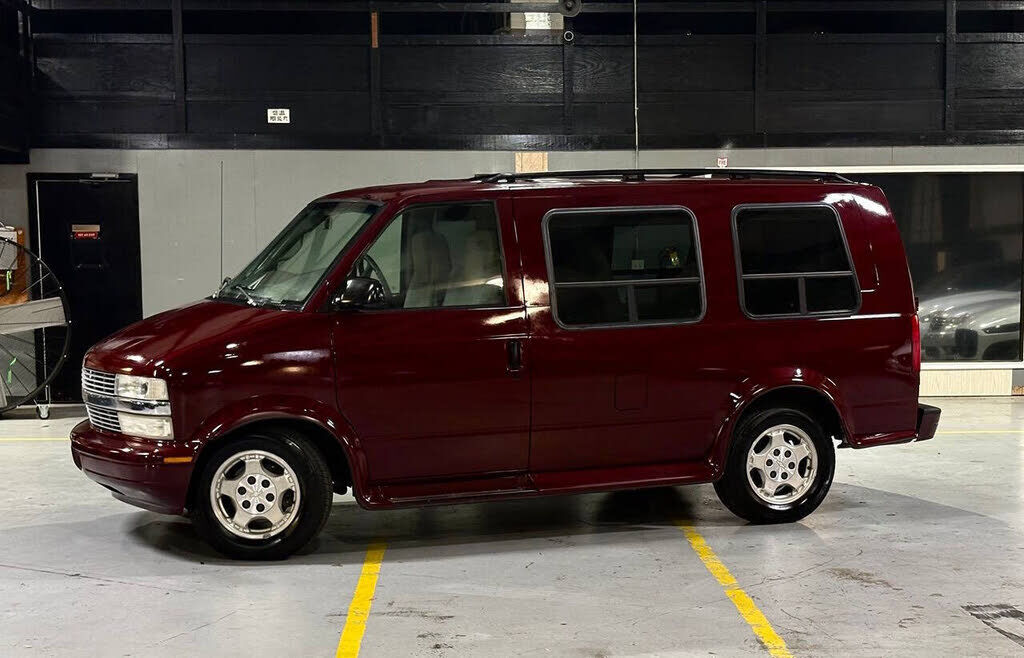 2004 CHEVROLET Astro Van