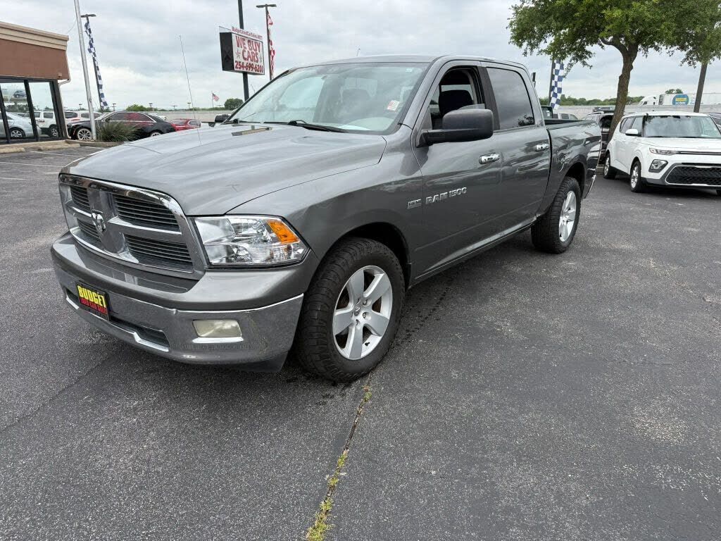 2011 DODGE Ram