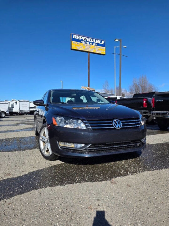 2012 VOLKSWAGEN Passat