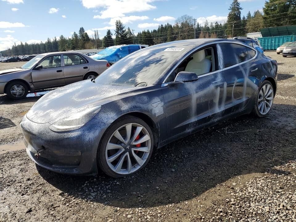 2018 TESLA Model 3