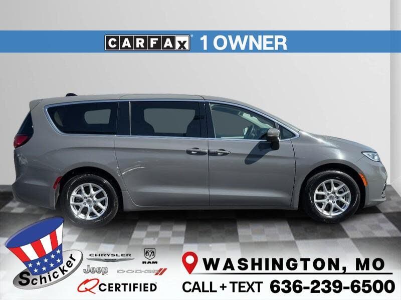 2023 CHRYSLER Pacifica